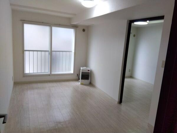 札幌市白石区南郷通１丁目南のマンション