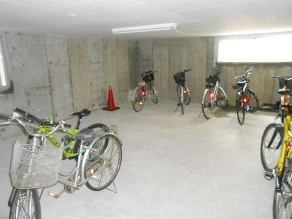 札幌市白石区南郷通１丁目南のマンション