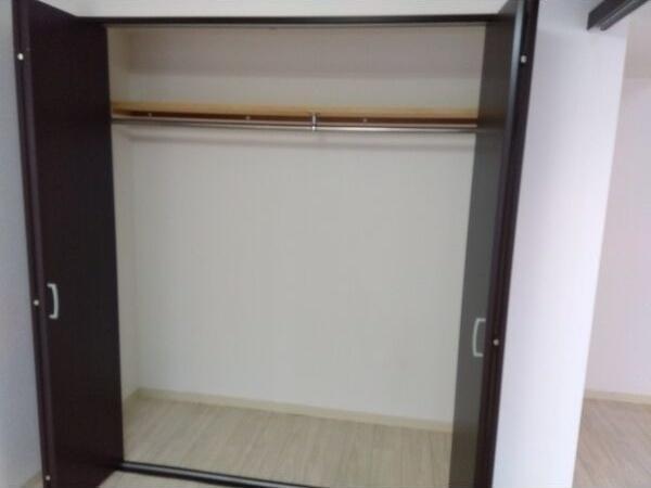 札幌市白石区南郷通１丁目南のマンション