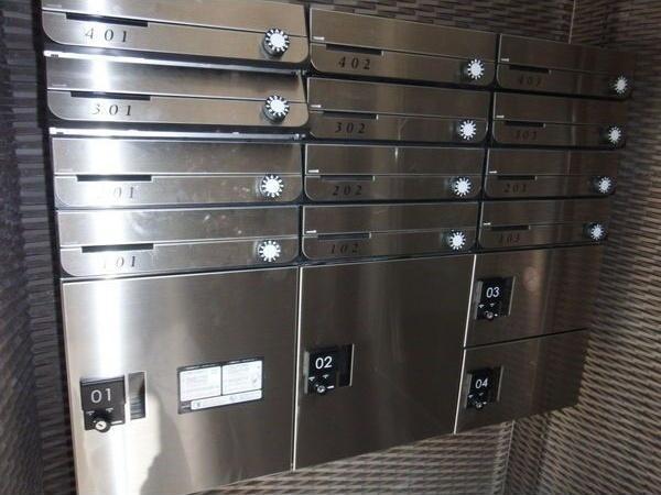 札幌市白石区本通１３丁目南のマンション