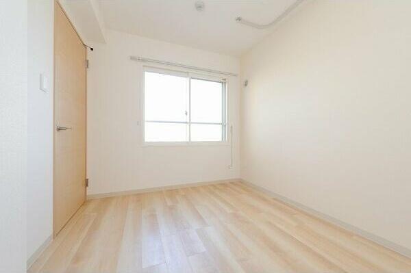 札幌市東区北二十四条東１８丁目のマンション