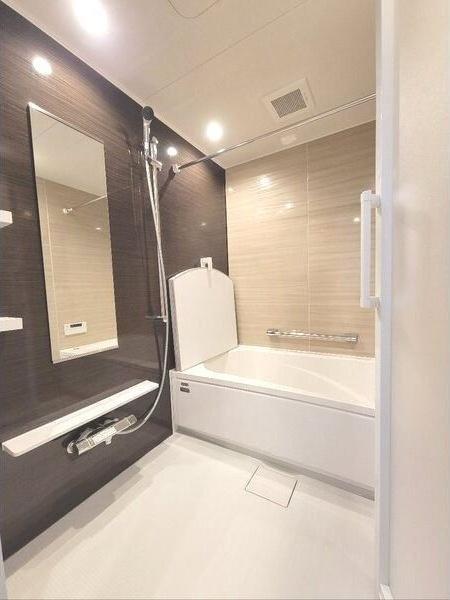 札幌市中央区南十二条西１３丁目のマンション