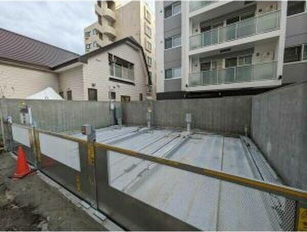 札幌市中央区南十二条西１３丁目のマンション