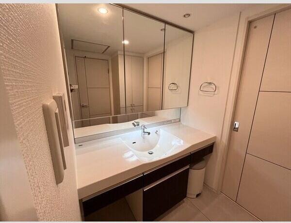 札幌市中央区北四条西２０丁目のマンション