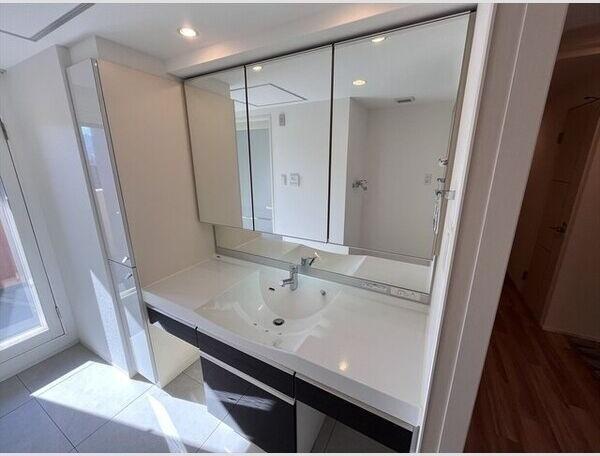 札幌市中央区北四条西２０丁目のマンション