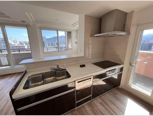 札幌市中央区北四条西２０丁目のマンション