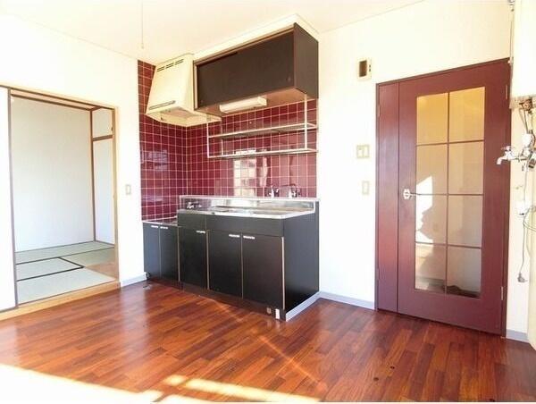 札幌市白石区南郷通１４丁目南のマンション