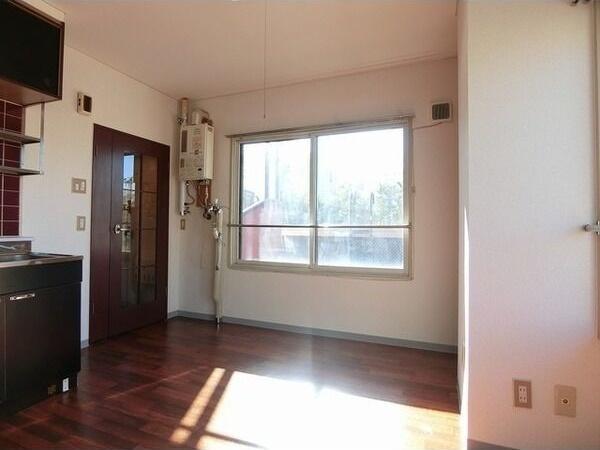 札幌市白石区南郷通１４丁目南のマンション