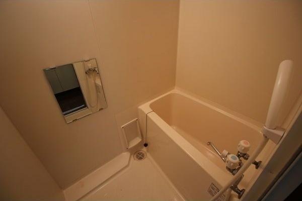 札幌市白石区栄通１５丁目のアパート