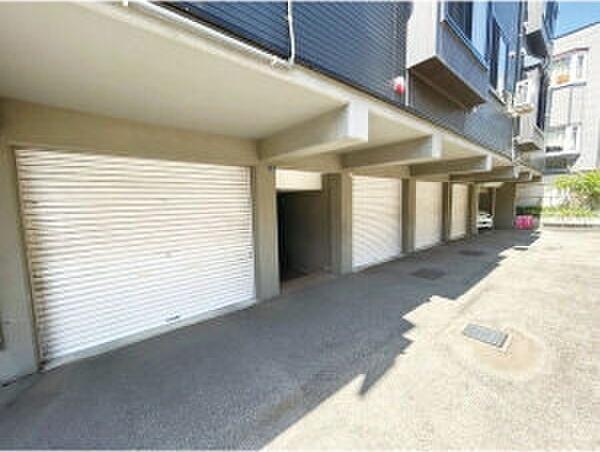 札幌市白石区栄通１３丁目のアパート