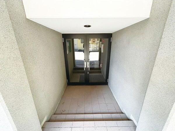 札幌市白石区栄通１３丁目のアパート