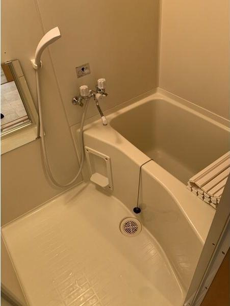 札幌市東区北十八条東１３丁目のアパート