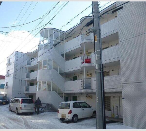 札幌市東区北十九条東8丁目のマンション
