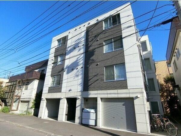 札幌市中央区南七条西２０丁目のマンション