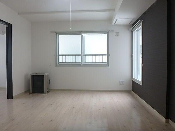 札幌市中央区南七条西２０丁目のマンション