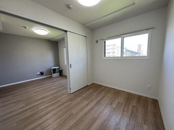 札幌市白石区平和通５丁目北のマンション