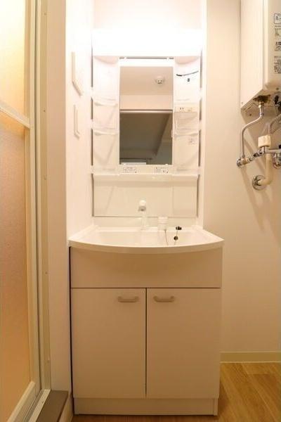 札幌市白石区本郷通１２丁目北のマンション