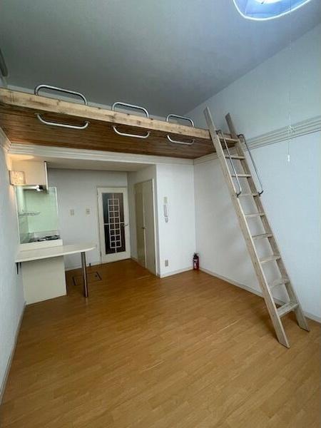 札幌市白石区栄通１１丁目のアパート