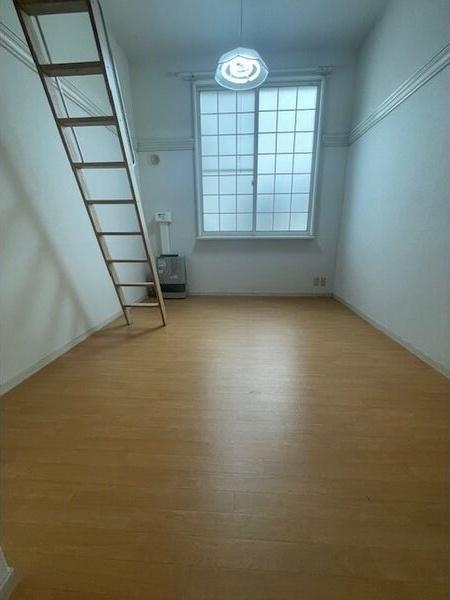 札幌市白石区栄通１１丁目のアパート