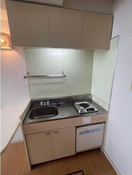 札幌市白石区栄通１１丁目のアパート