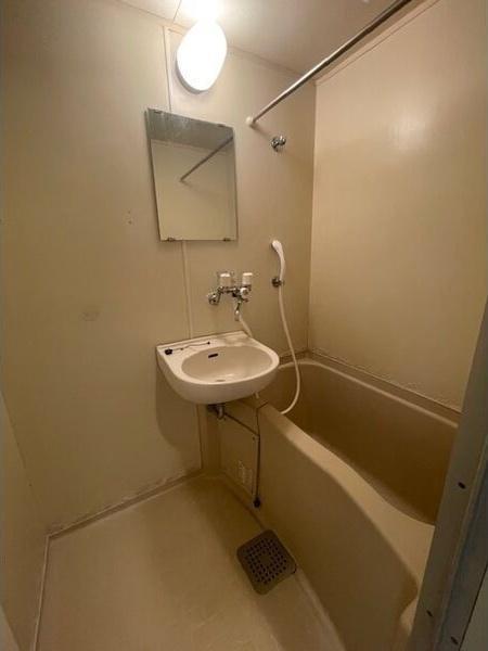 札幌市白石区栄通１１丁目のアパート