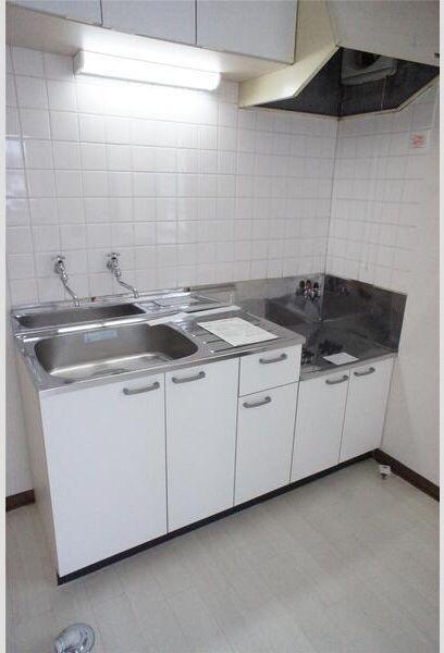 札幌市白石区本通１１丁目南のアパート