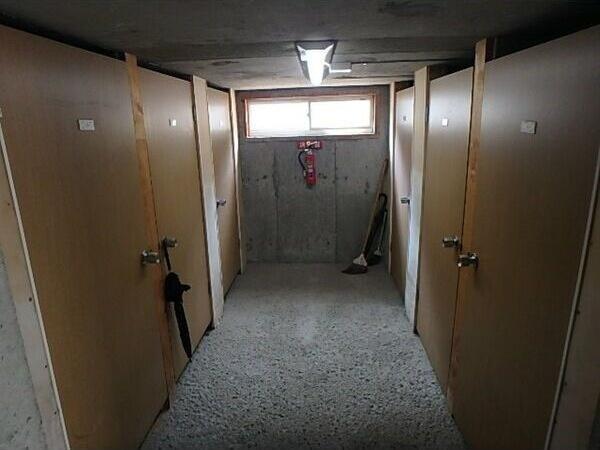 札幌市白石区栄通１７丁目のアパート