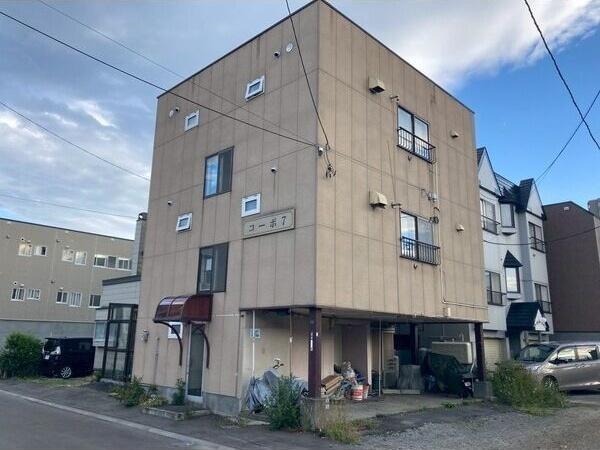 札幌市白石区栄通6丁目のアパート