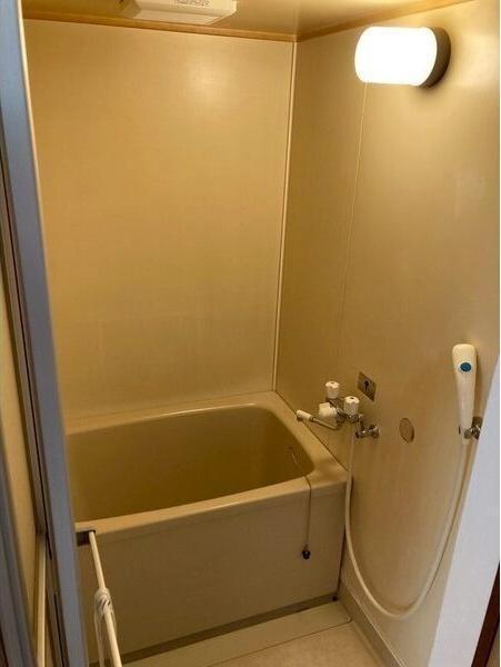 札幌市白石区栄通６丁目のアパート