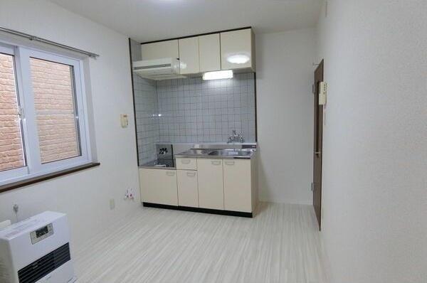 札幌市白石区栄通６丁目のアパート