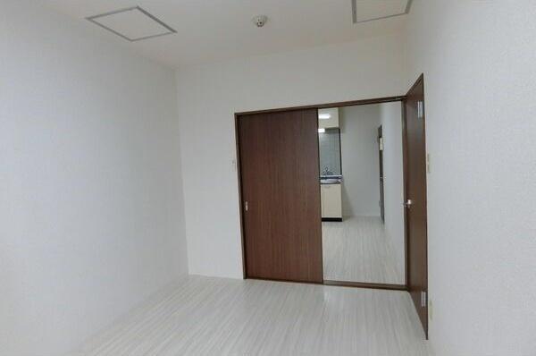 札幌市白石区栄通６丁目のアパート