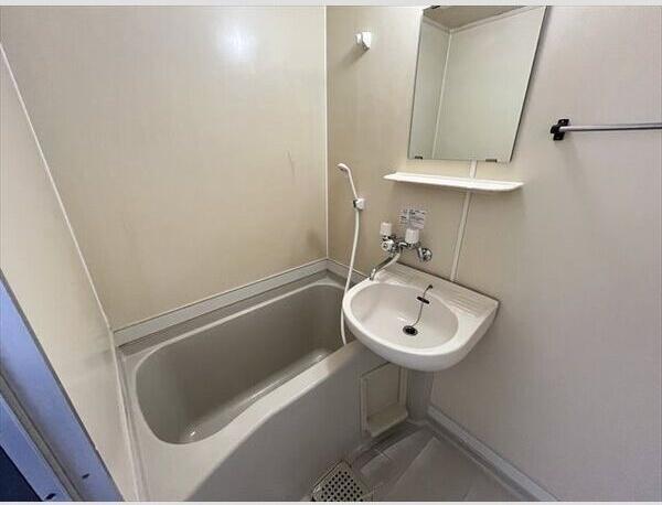 札幌市白石区本郷通６丁目南のマンション