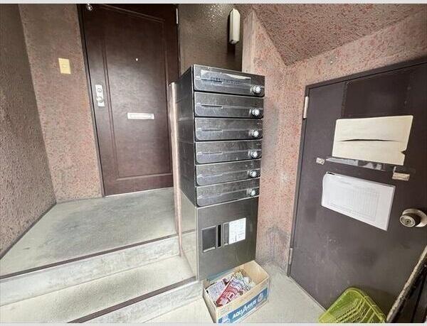 札幌市白石区本郷通２丁目北のマンション