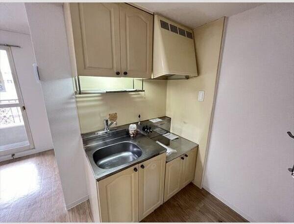 札幌市白石区本郷通２丁目北のマンション