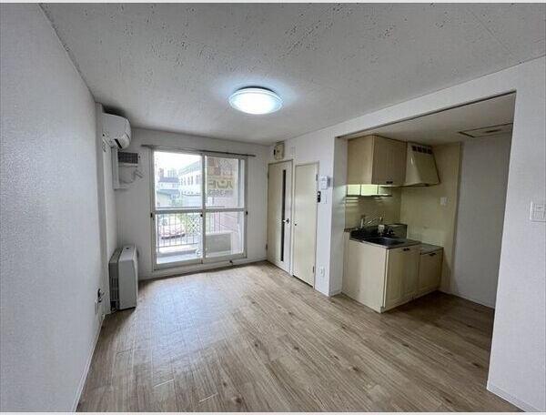 札幌市白石区本郷通２丁目北のマンション