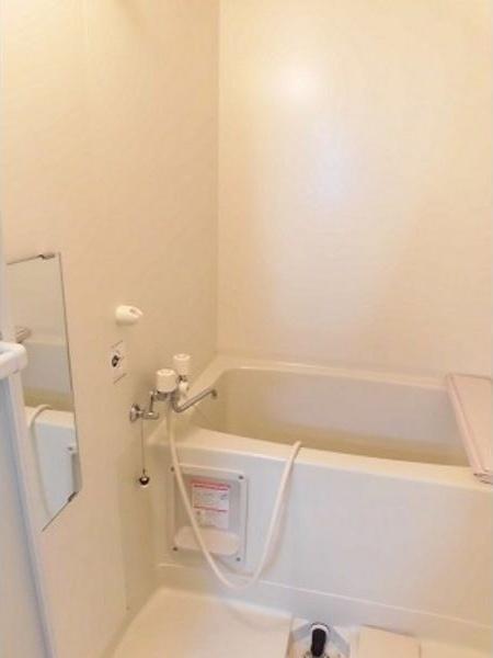 札幌市白石区栄通７丁目のアパート