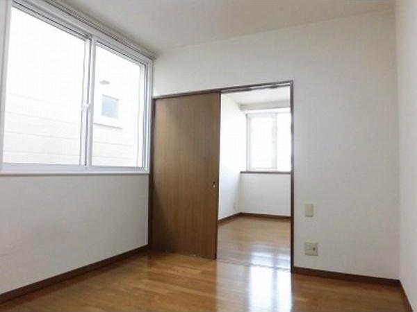 札幌市白石区栄通７丁目のアパート