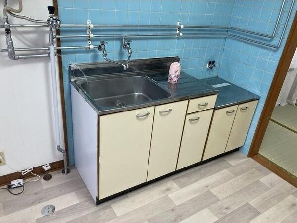 札幌市白石区本郷通５丁目南のアパート