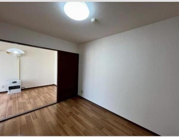 札幌市東区北十八条東１２丁目のマンション