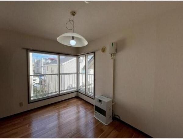 札幌市東区北十八条東１２丁目のマンション