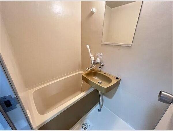 札幌市東区北三十三条東１５丁目のマンション