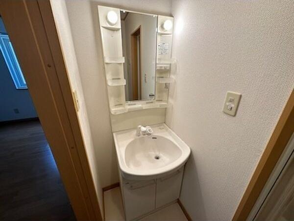 札幌市東区北三十四条東１７丁目のアパート