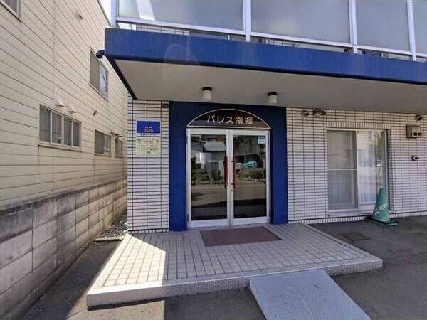 札幌市白石区南郷通１２丁目南のアパート