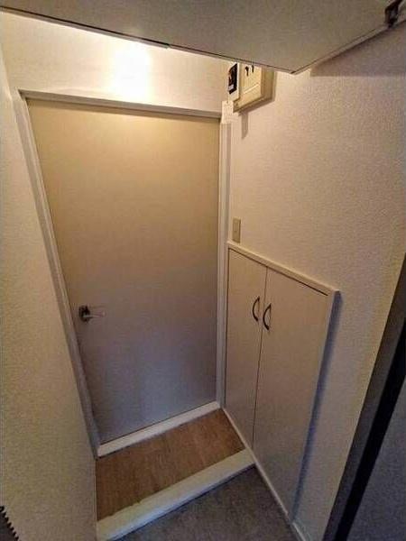 札幌市白石区南郷通１２丁目南のアパート