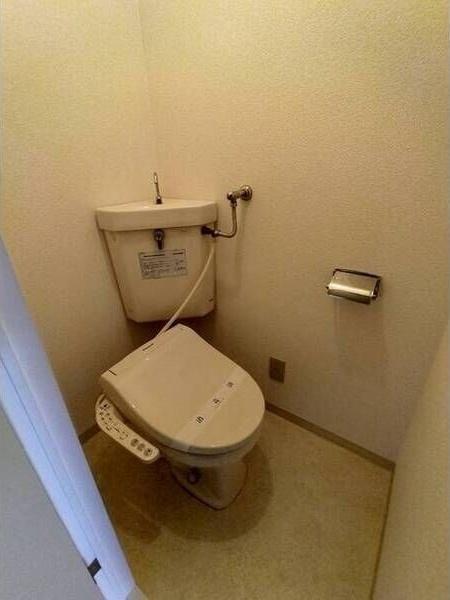 札幌市白石区南郷通１２丁目南のアパート