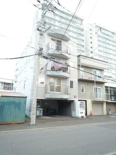 札幌市白石区南郷通15丁目南のマンション
