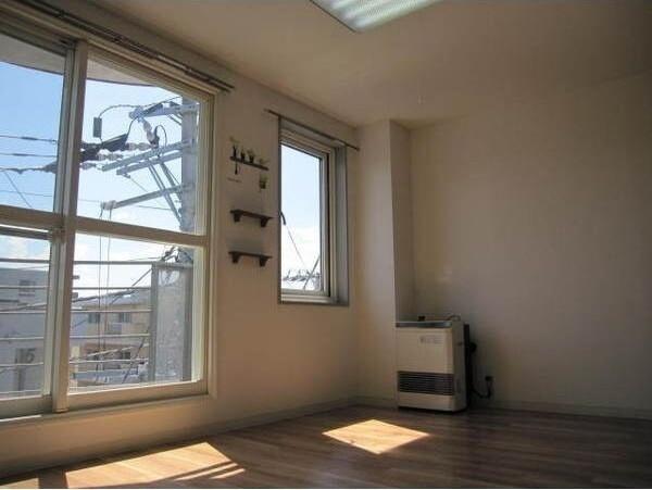 札幌市白石区南郷通１５丁目南のマンション