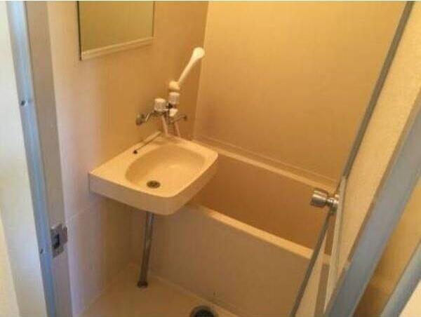 札幌市白石区栄通１３丁目のマンション