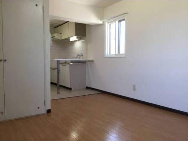 札幌市白石区栄通１３丁目のマンション