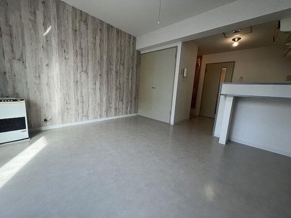 札幌市白石区本郷通１丁目南のマンション